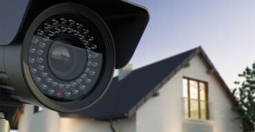 Câmera de segurança representa os objetivos do monitoramento patrimonial